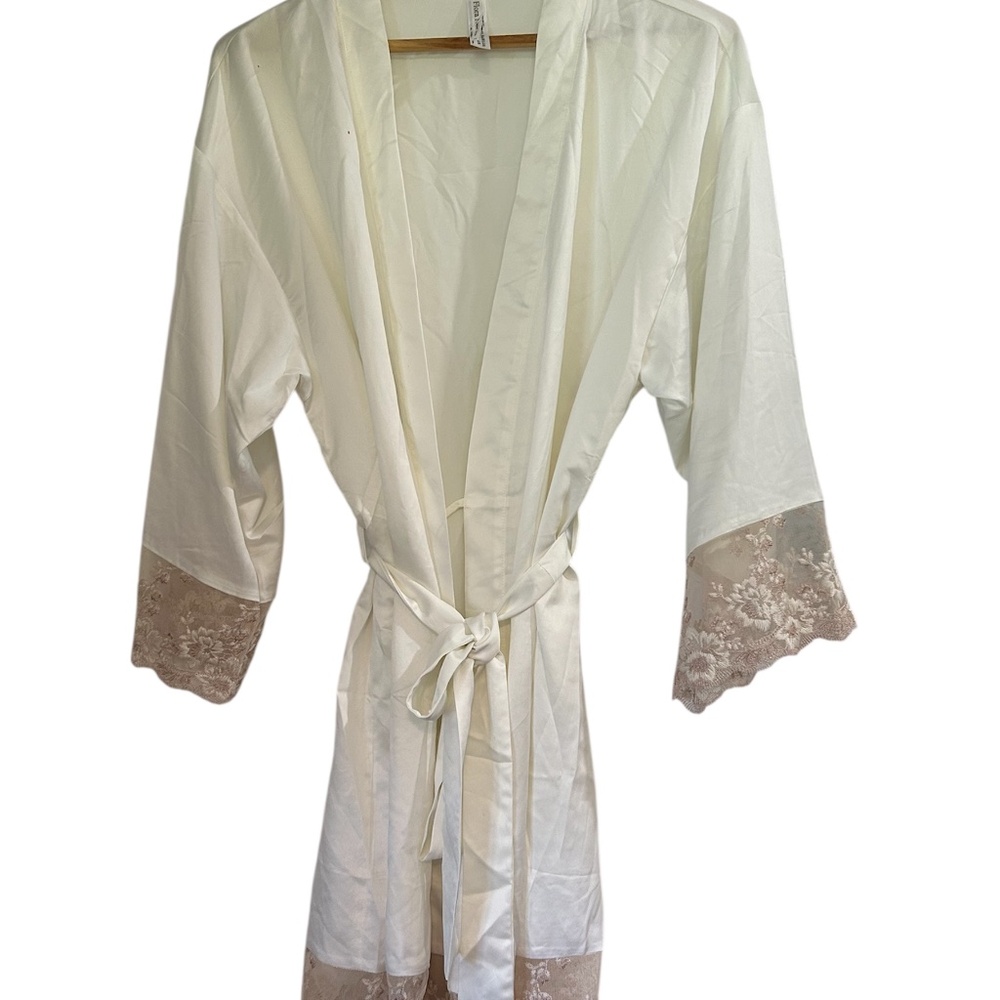 FLORA NIKROOZ Romantic Robe Kimono sz Medium Lace Detail